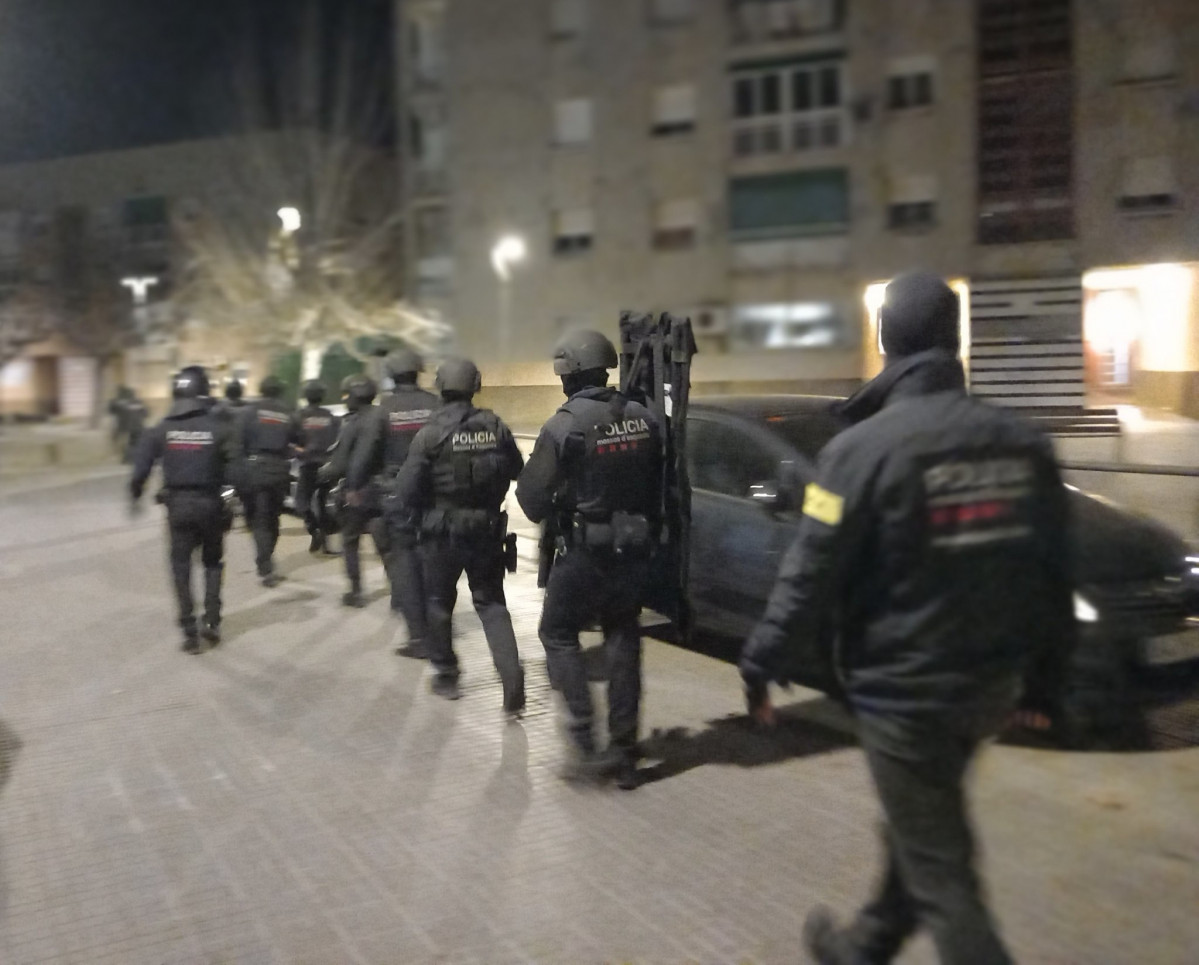 EuropaPress 5790976 mossos desquadra activan dispositivo contra presunto grupo dedicado trafico