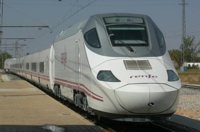 Renfe ja ha restablert el 60% dels serveis comercials de tren que passen per la regió