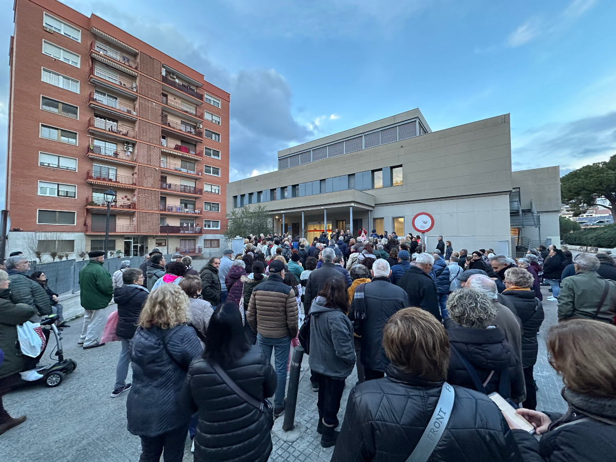 Olesa de Montserrat consigue reforzar el equipo médico del municipio tras  las presiones vecinales y políticas