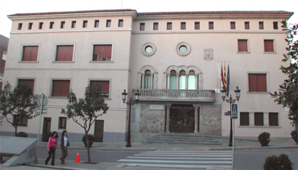 Ayuntamientocornella 1