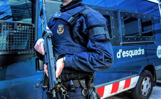 Mossos 8