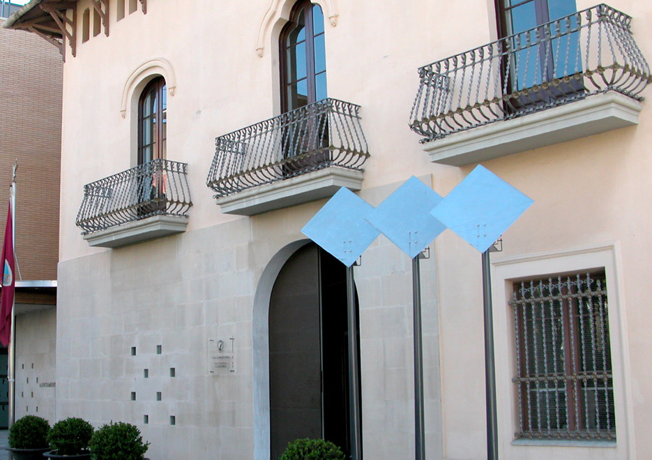 Enric Carbonell deja la alcaldía de Sant Esteve Sesrovires tras casi dos décadas al frente del municipio