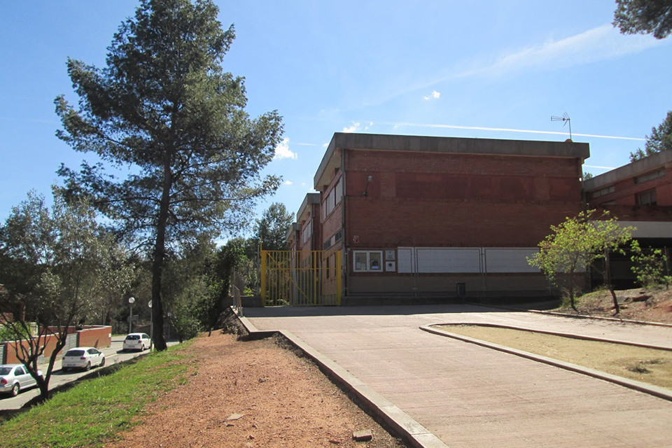 Escola angel guimera