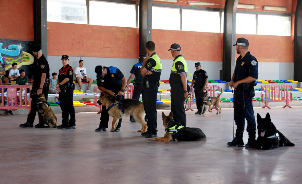 Unidad canina policia local