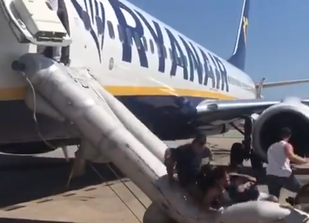 RYANAIR INCENDIO MOVIL