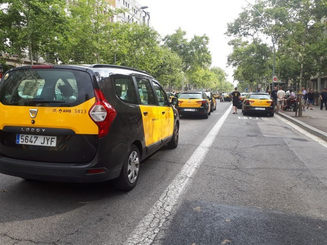 Taxis bcn granvia 290718 2 1 1