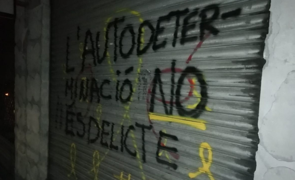 Ataque a la sede de Ciutadans Cs Vallirana