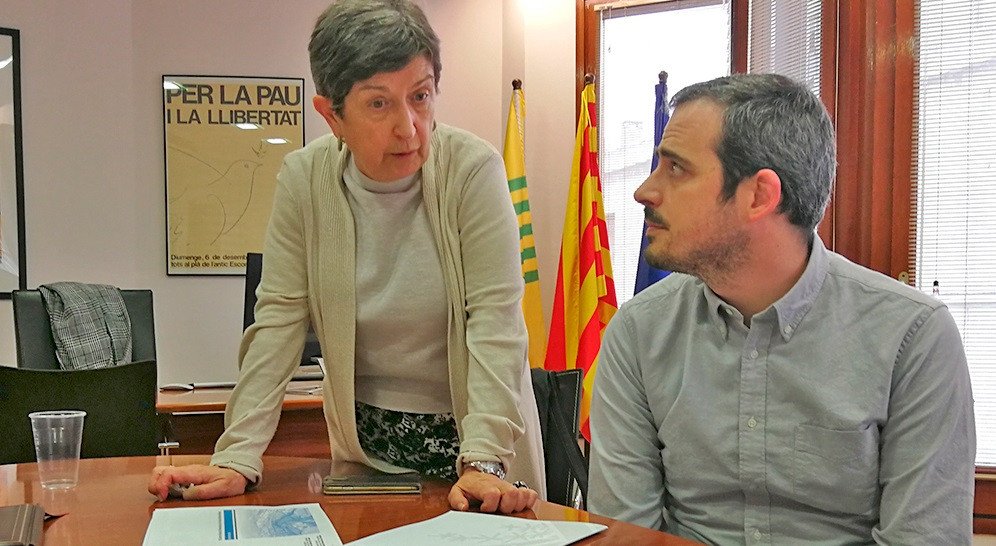 Teresa cunillera, delegada del gobierno, visita esparreguera