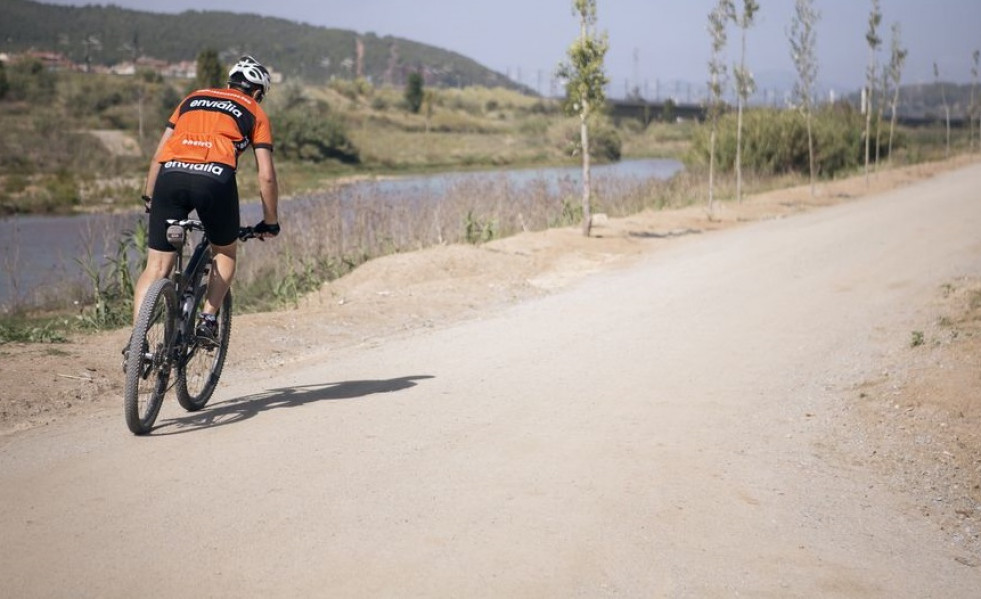 Camino del rio llobregat en Molins de rei