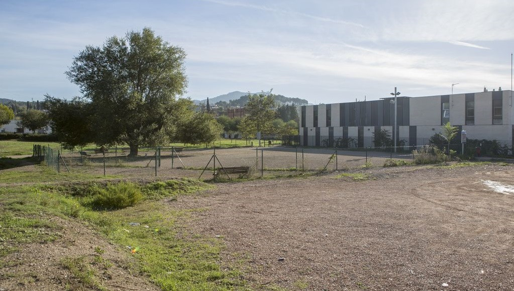 Solar residencia ancianos molins