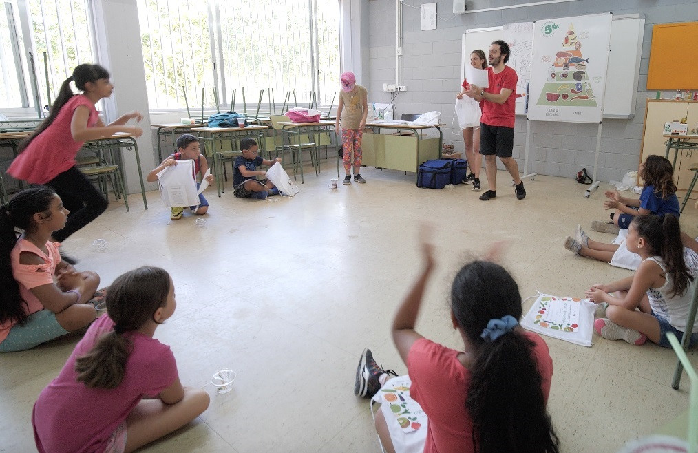 Mercabarna enseñará a 500 niños a comer sano en las escuelas de verano