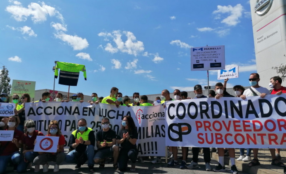 EuropaPress 3189862 trabajadores empresas auxiliares nissan rodean planta zona franca barcelona