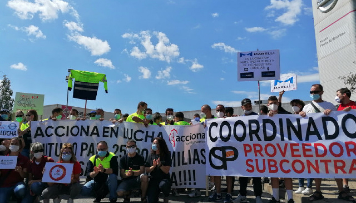 EuropaPress 3189862 trabajadores empresas auxiliares nissan rodean planta zona franca barcelona