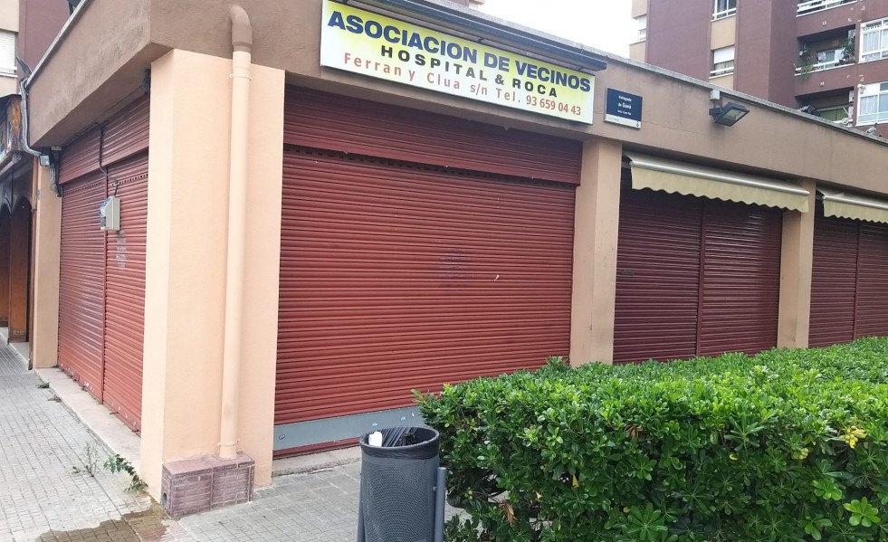 Local vecinos hospital roca   viladecans 1