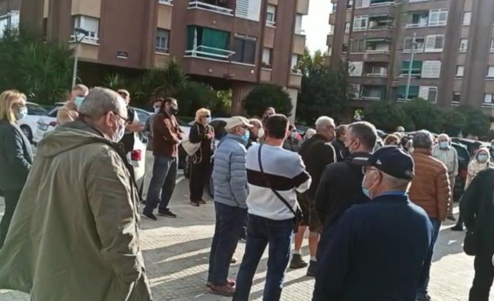 Vecinos hospital roca viladecans