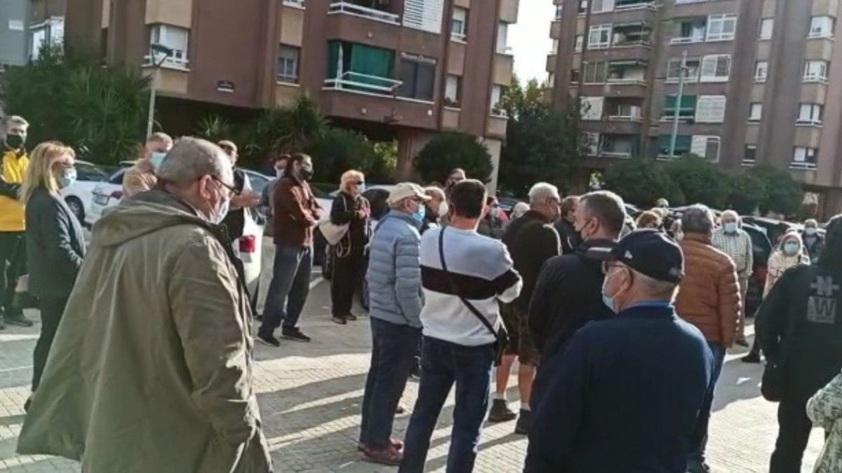 Vecinos hospital roca viladecans