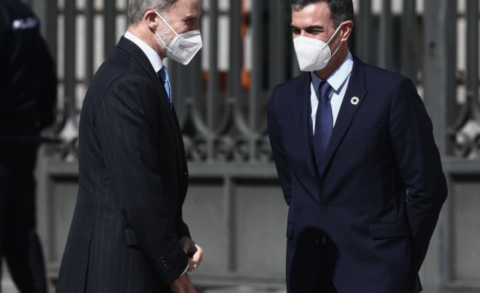 EuropaPress 3576684 presidente gobierno pedro sanchez rey felipe vi llegada acto motivo 40