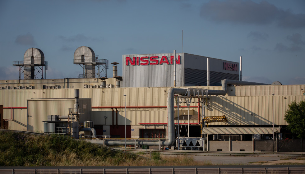 Archivo - Exterior de la fábrica de Nissan en la Zona Franca de Barcelona