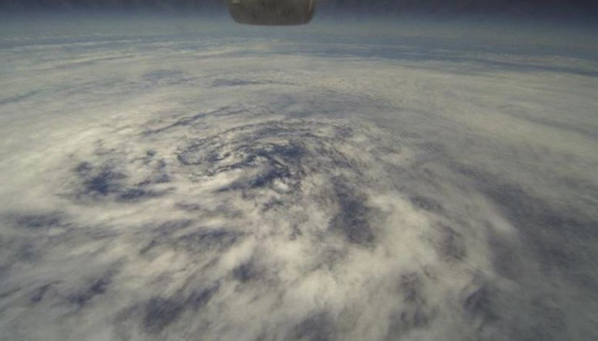 Tormenta tropical vista desde el espacio