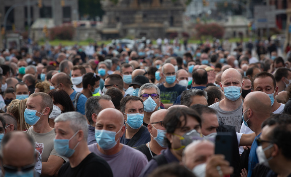Archivo - Manifestación de trabajadores de Nissan en la Plaza de España el pasado 11 de junio de 2020.