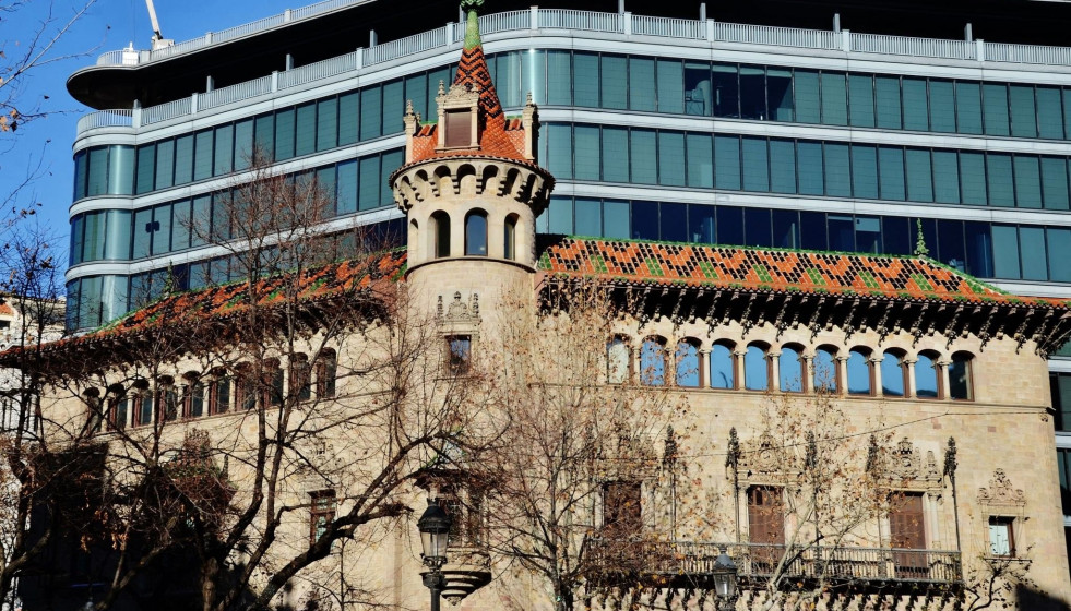 Archivo - Sede y fachada de la Diputación de Barcelona - Archivo