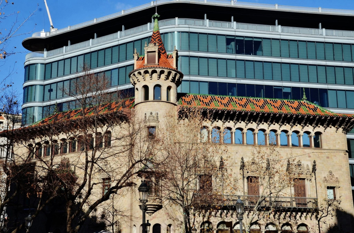 Archivo - Sede y fachada de la Diputación de Barcelona - Archivo