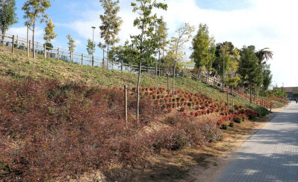 94b91ed4e7964ef8b06c8f89b7776792