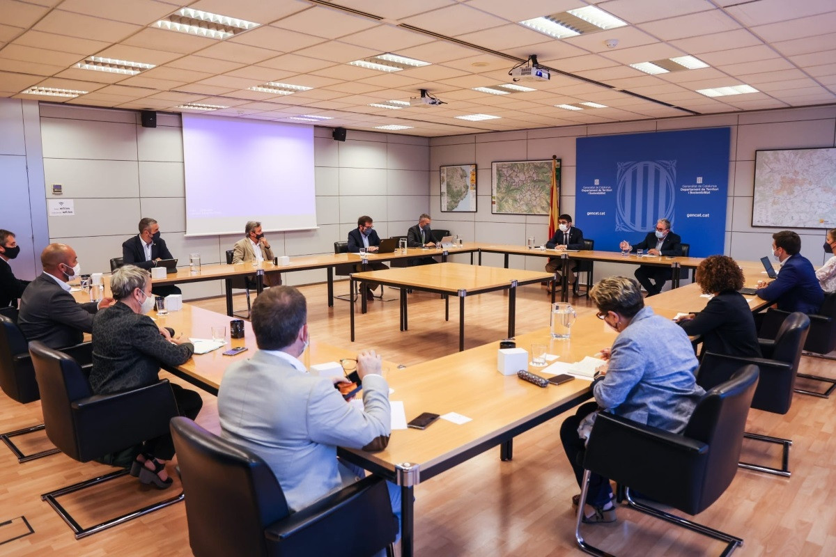 El vicepresidente de la Generlaitat Jordi Puigneró se reúne con los delegados territoriales del Govern, el 22 de septiembre de 2021.