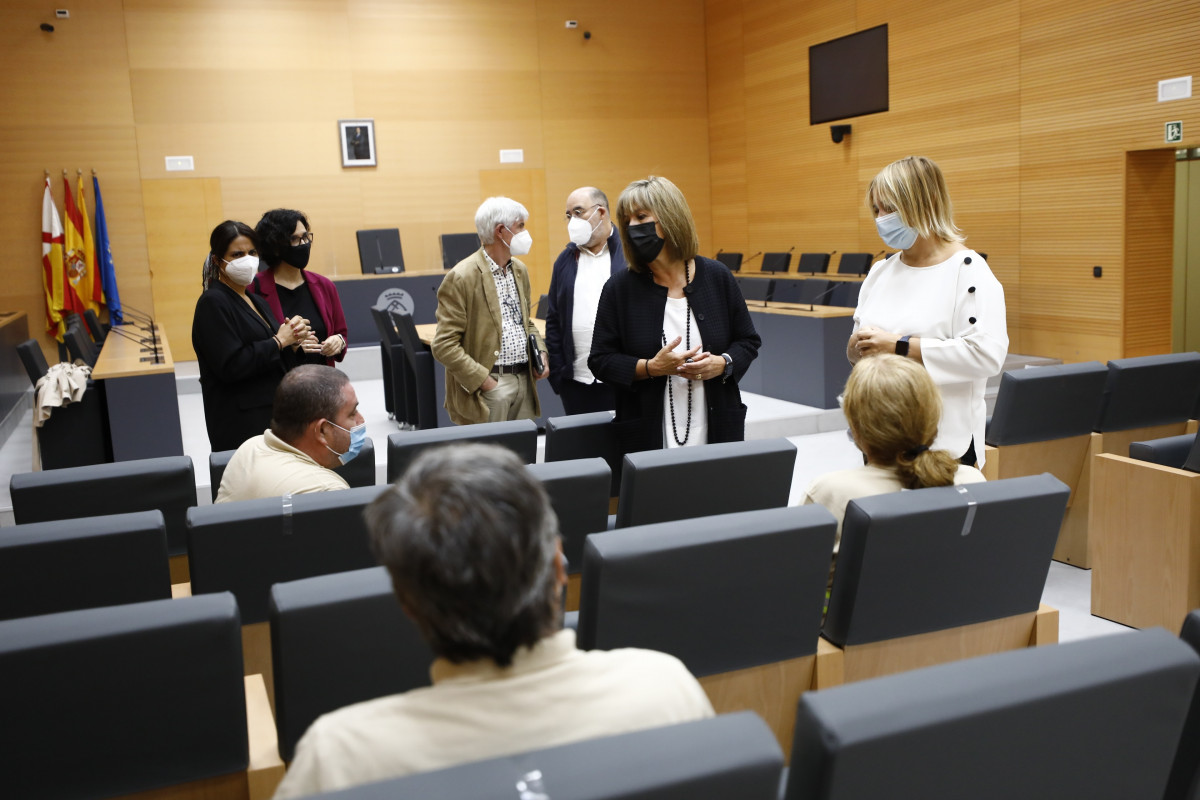 La alcaldesa de L'Hospitalet de Llobregat (Barcelona), Núria Marín, ha dado la bienvenida a las personas que participarán en el programa.