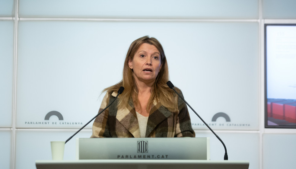 EuropaPress 4066346 diputada pp parlament eva parera comparece rueda prensa presentacion