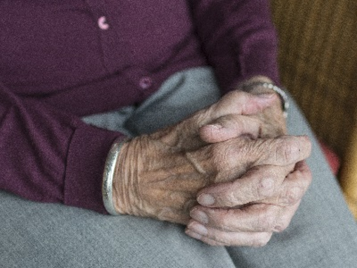 Archivo - Coronavirus.- Diez residencias catalanas presentan casos activos