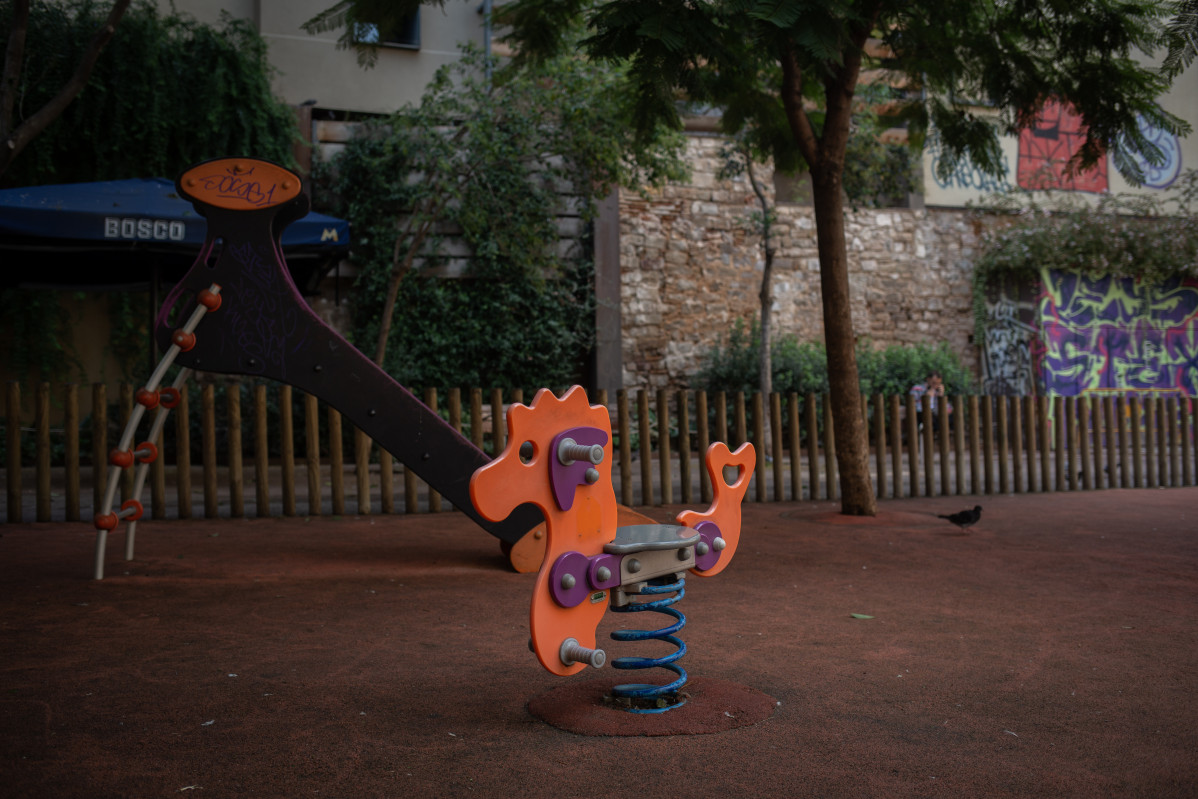 Archivo - Parque infantil en Barcelona