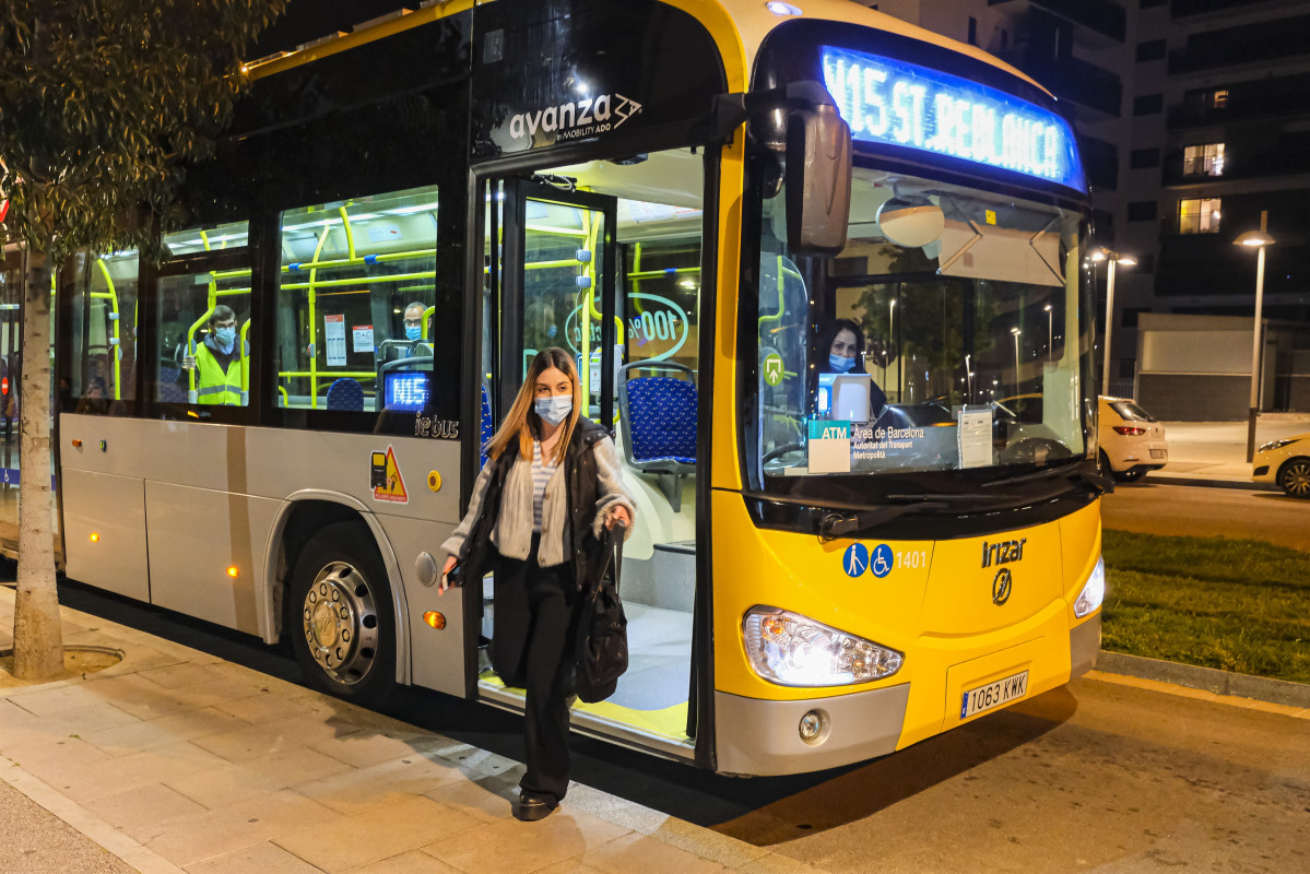 El AMB incorpora el servicio de paradas a demanda de Nitbus en Sant Joan Despí y Sant Just Desvern