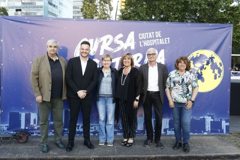 La alcaldesa Núria Marín preside la XII Cursa Nocturna de L'Hospitalet de Llobregat (Barcelona)