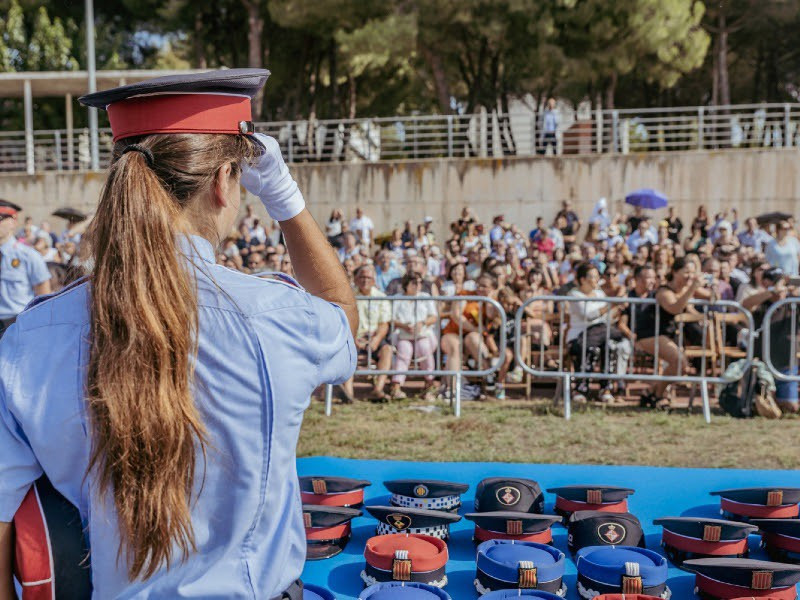 El Govern convoca 850 nuevas plazas de acceso a Mossos d'Esquadra con el 40% reservadas a mujeres