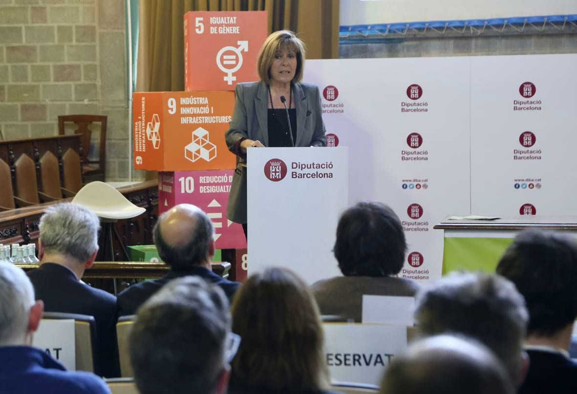 La presidenta de la Diputación de Barcelona, Núria Marín, interviene en el congreso 'De camins a carreteres i carrers: l'evolució de la Xarxa viària local'.