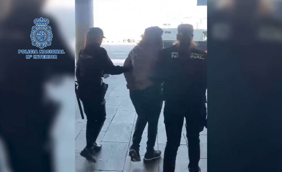 Uno de los detenidos por presuntamente traficar con heroína a través del Aeropuerto de Barcelona-El Prat