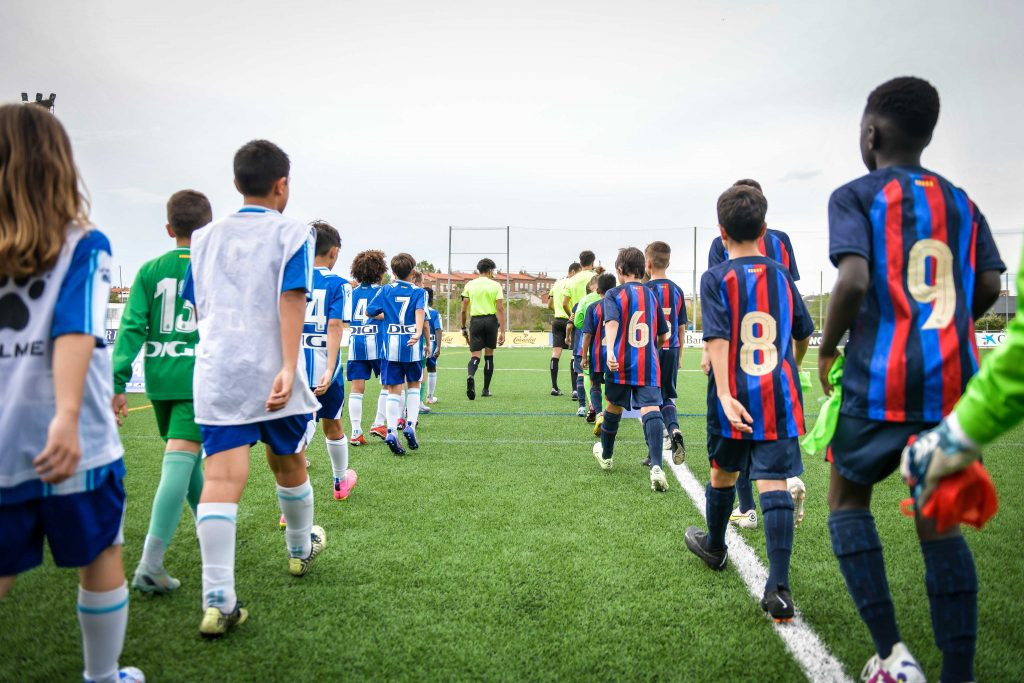 El fútbol base y el fútbol se adueñan de Martorell en la 12a Festa del Futbol Català