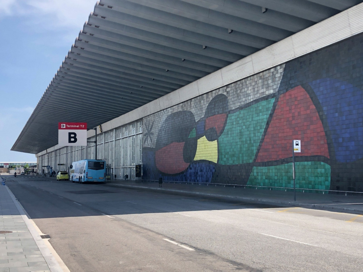 Archivo - Terminal T2 del Aeropuerto de Barcelona-El Prat