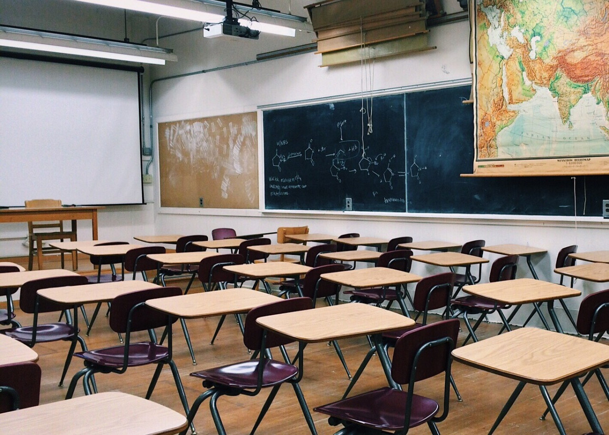 Classroom g7b7710b3d 1280