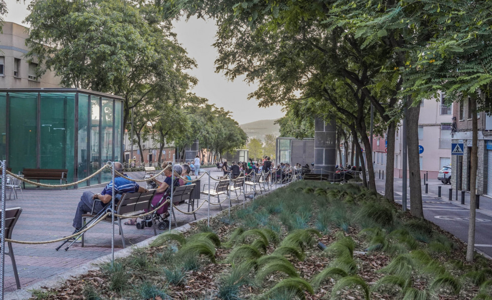 Zona nova de jardineria parterres de la rambla Angel Guimera 5 2000x1333