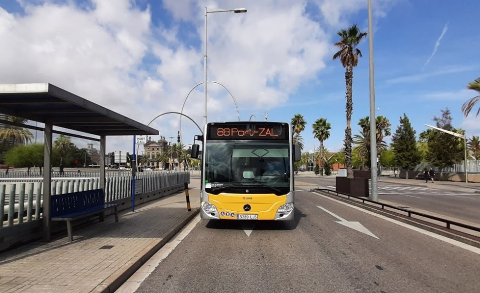 Imagen de uno de los buses que actualmente opera la línea 88.