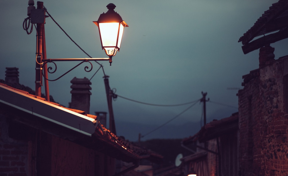 Light 1222373 1280