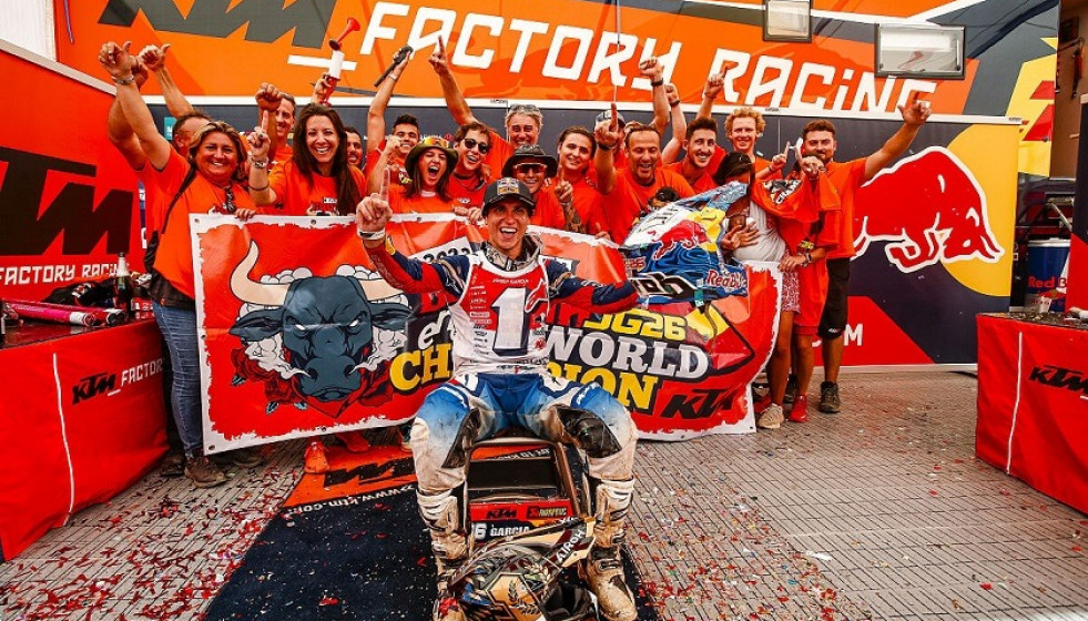 Motos