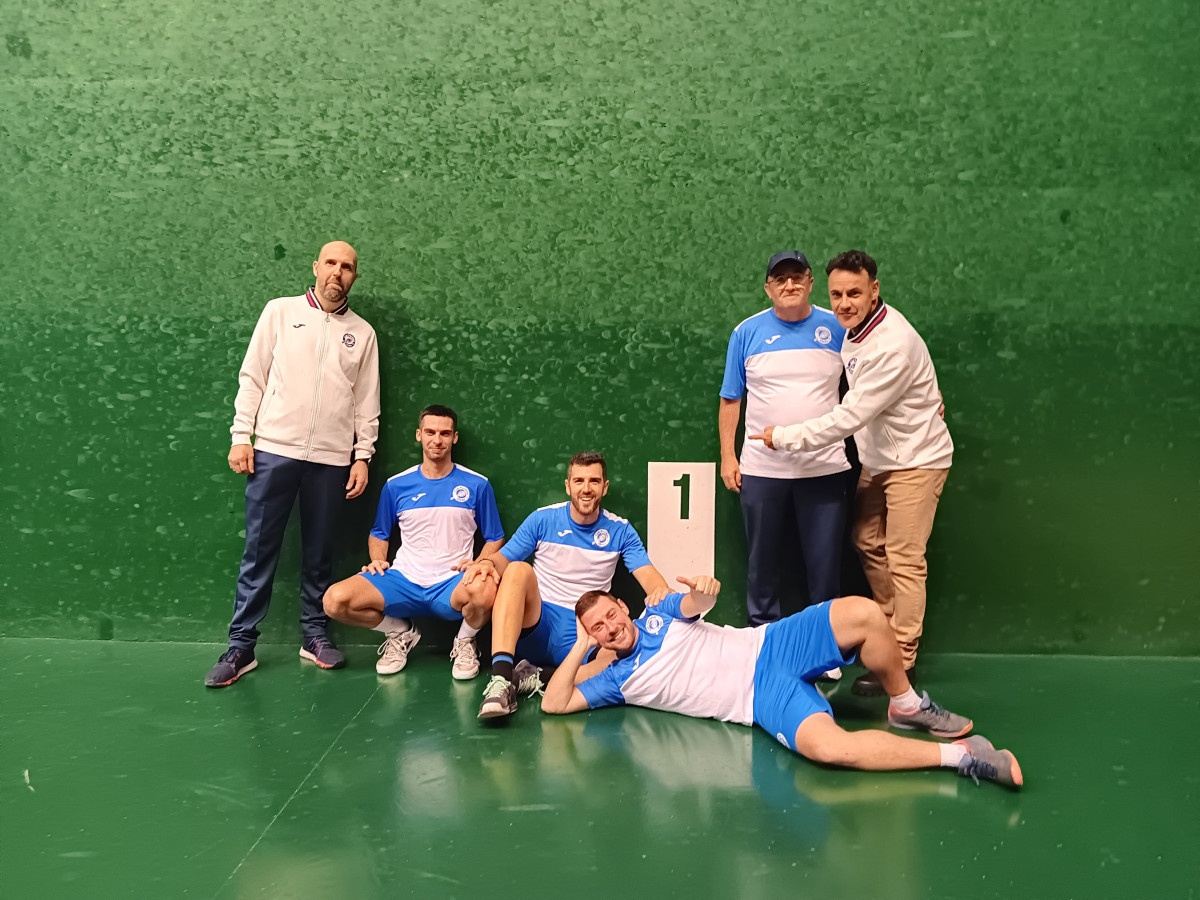 El club frontenis abrera a es proclama campio de catalunya per equips
