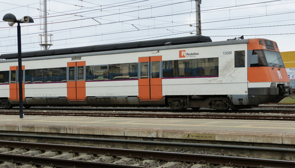 Archivo - Un tren de Rodalies