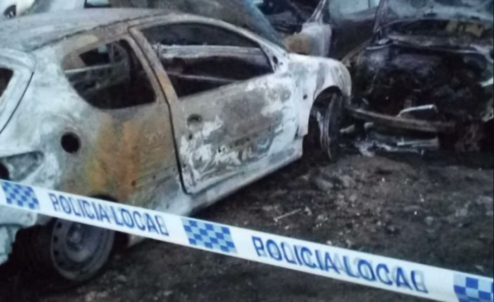Coche quemado 1