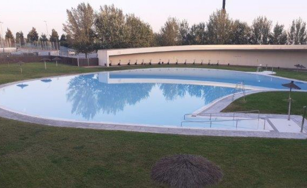 PELLPiscinaExterior 1