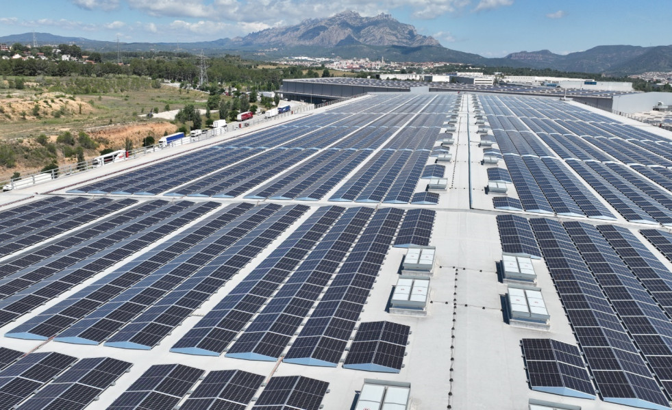 EuropaPress 6045027 vista aerea planta fotovoltaica mercadona abrera barcelona