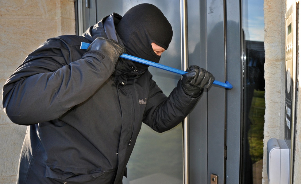 Burglar 3718381 1280